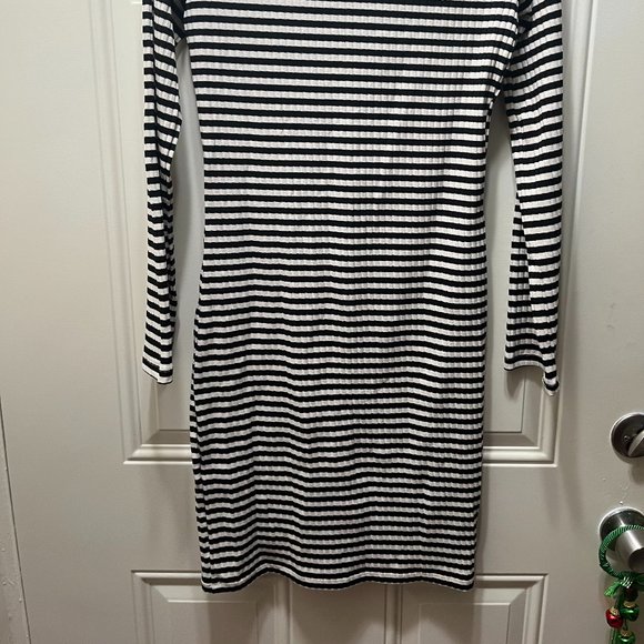 H&M Black and White Striped Sweater Dress Size S - Picture 2 of 2
